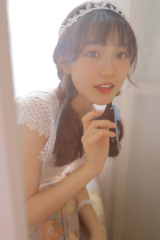 胸大女大学生